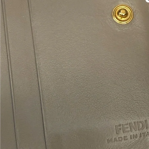 Fendi F Beige Leather Bi-Fold Wallet with Gold Logo. 31/2 X 41/2 - Picture 7 of 16
